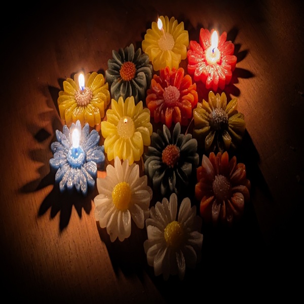Flameless Candles Set of 6 Golden Scented Decorative Lights
